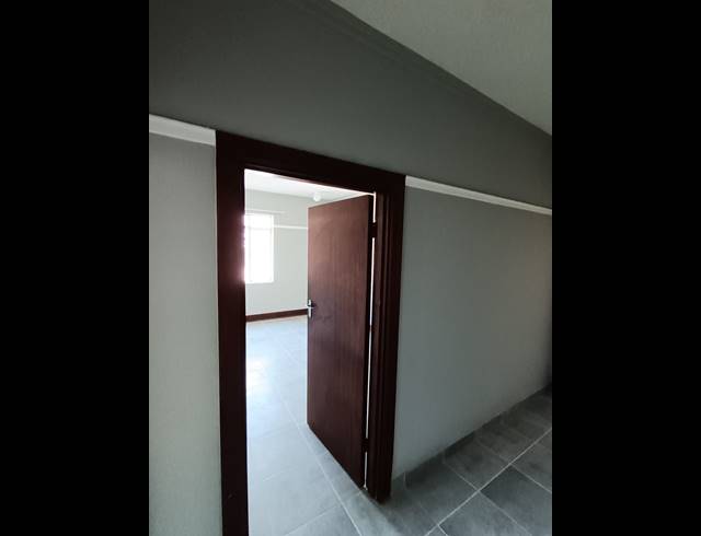 1 BEDROOM APARTMENT FOR SALE IN GQEBERHA CENTRAL